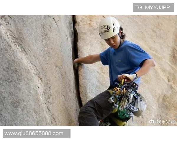 攀岩深度探索重庆攀岩队的防守与反击策略揭秘
